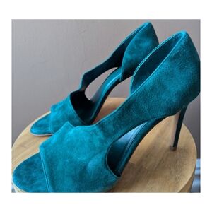 NWT Vince Camuto Alinton d'orsay Pump